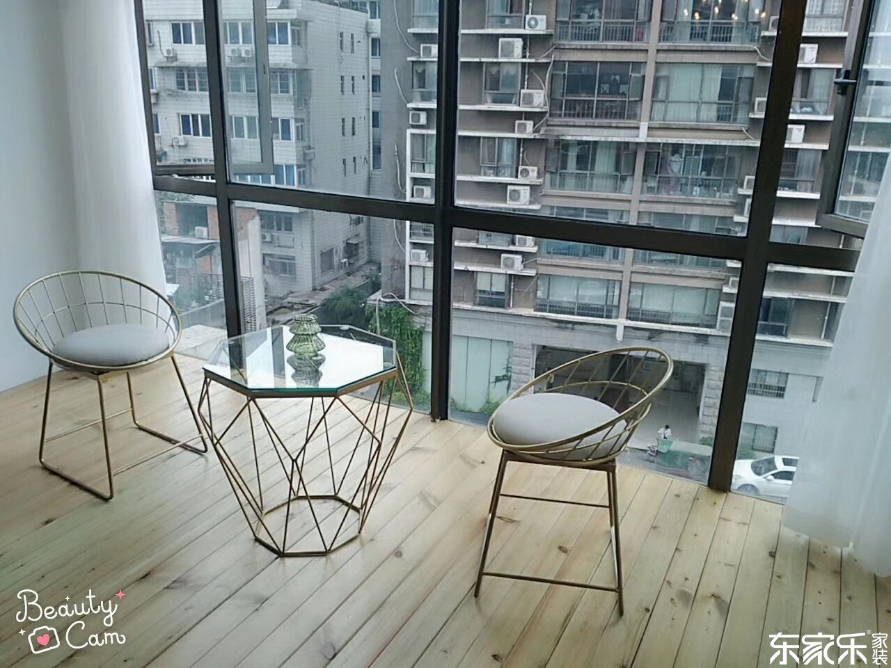 115平米現(xiàn)代簡約風(fēng)格陽臺(tái)裝飾搭配