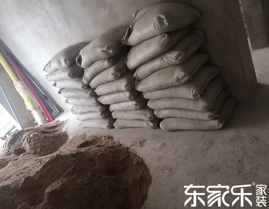 裝修,你知道裝修貼墻地磚應(yīng)該用什么樣的沙子嗎?